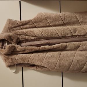 Maurice Medium pink faux fur vest